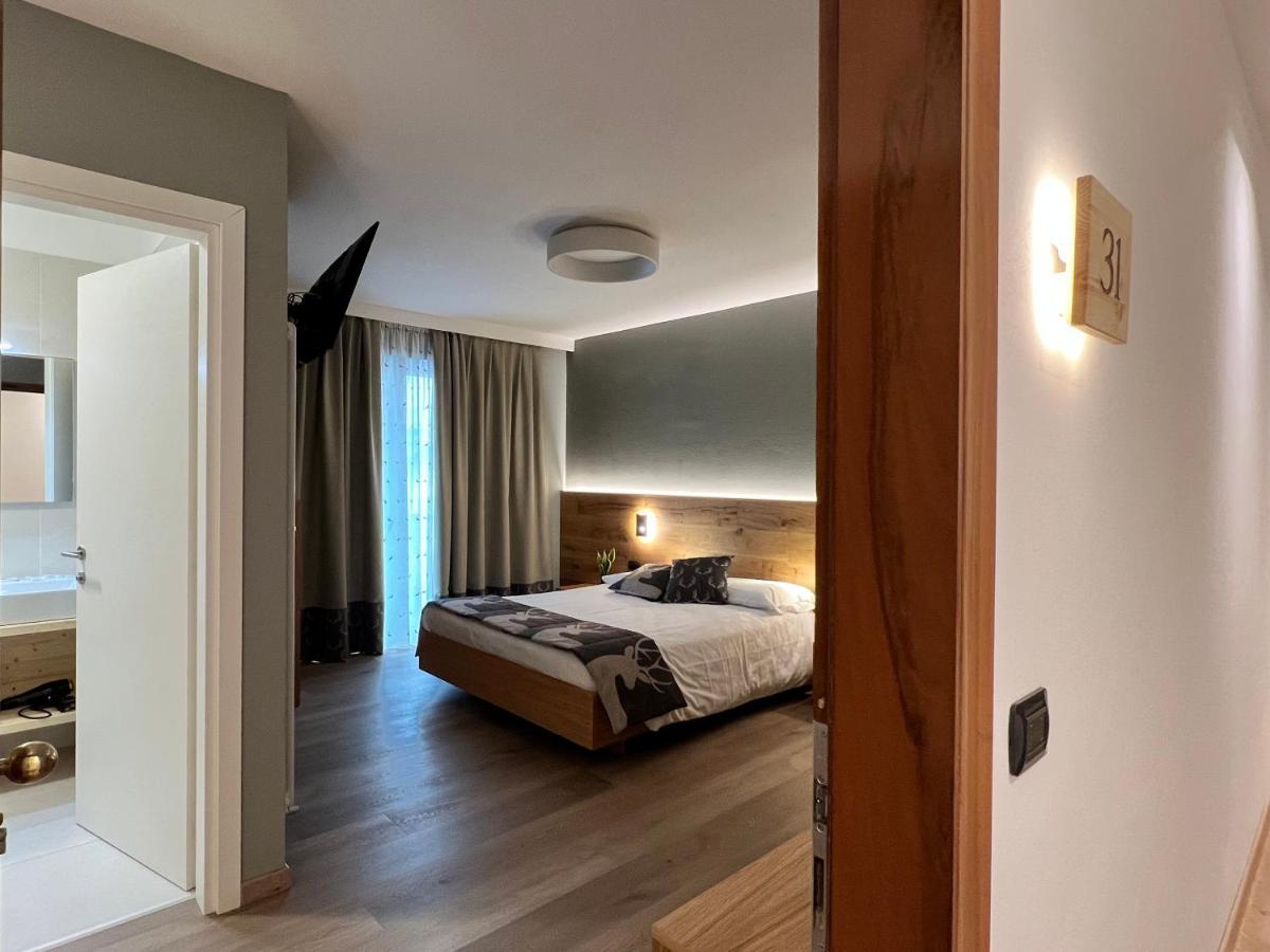 Family Hotel La Perla Fiera Di Primiero Exteriér fotografie