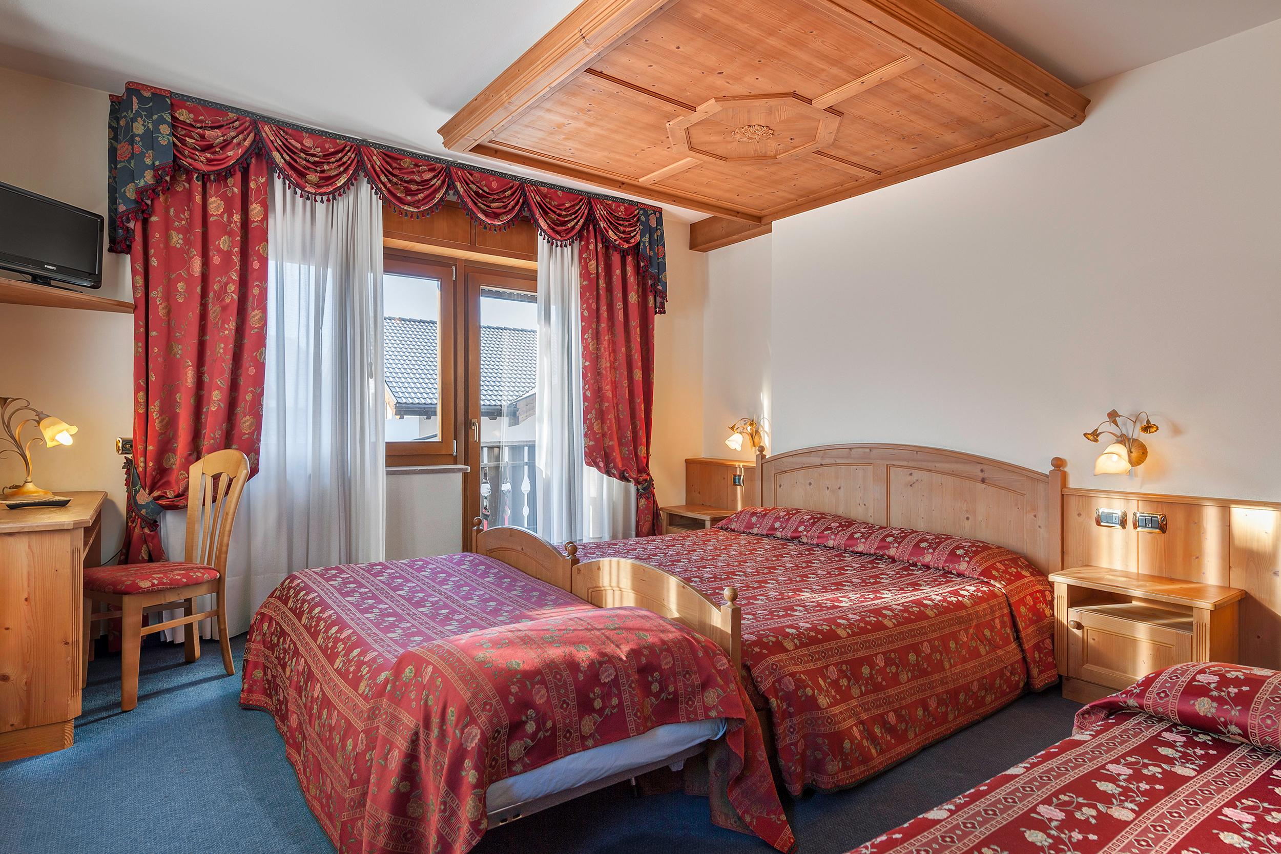 Family Hotel La Perla Fiera Di Primiero Exteriér fotografie