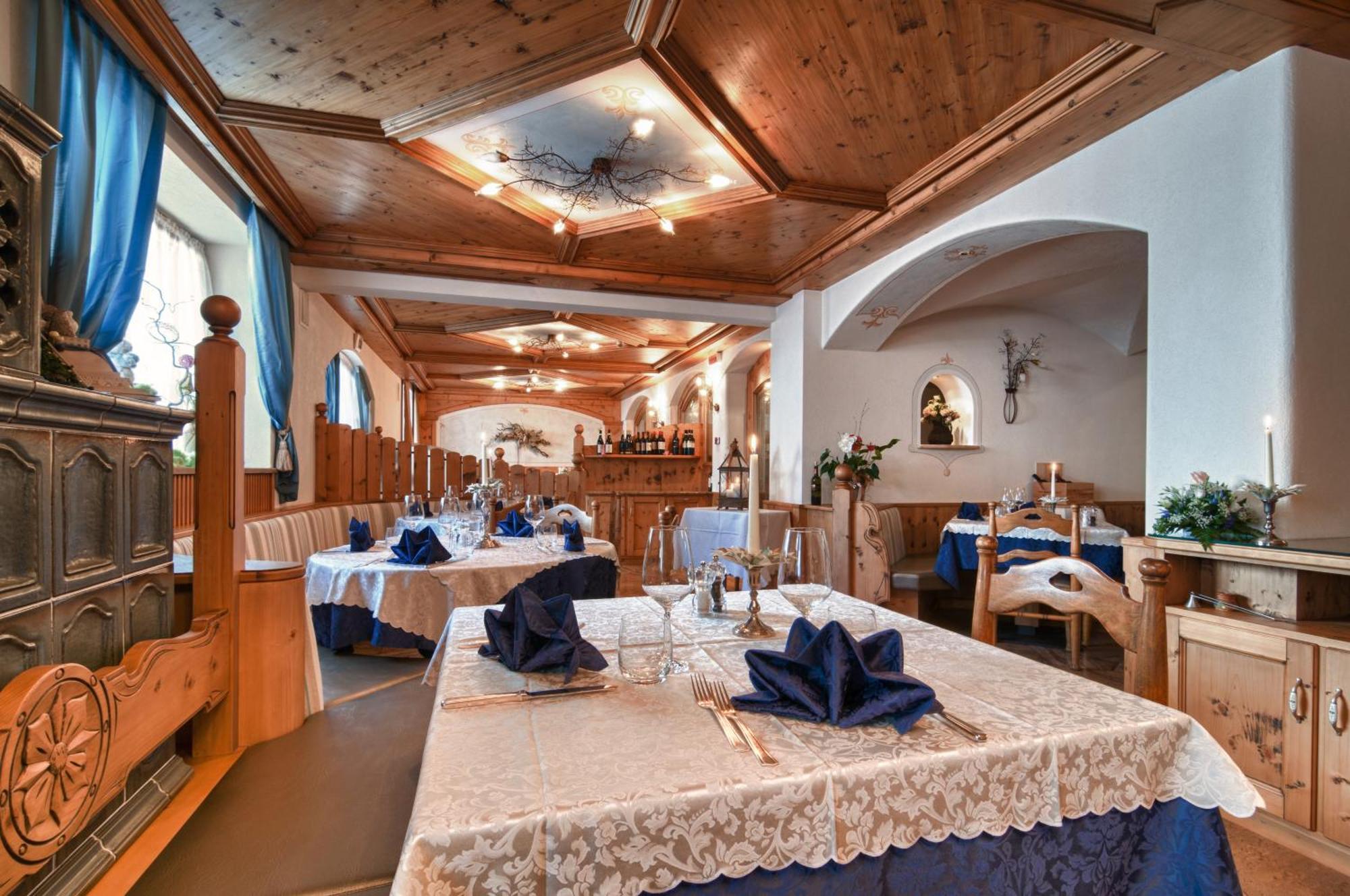 Family Hotel La Perla Fiera Di Primiero Exteriér fotografie